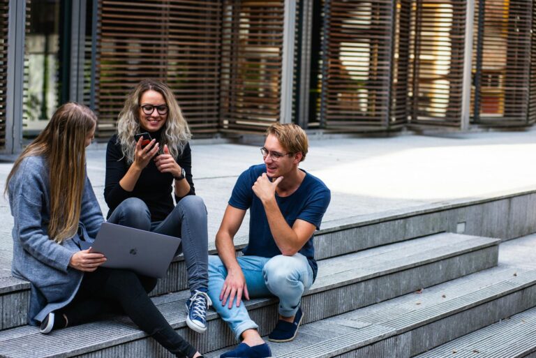 The AI Revolution: How Chatloop Transforms Businesses with Smart Chatbots
