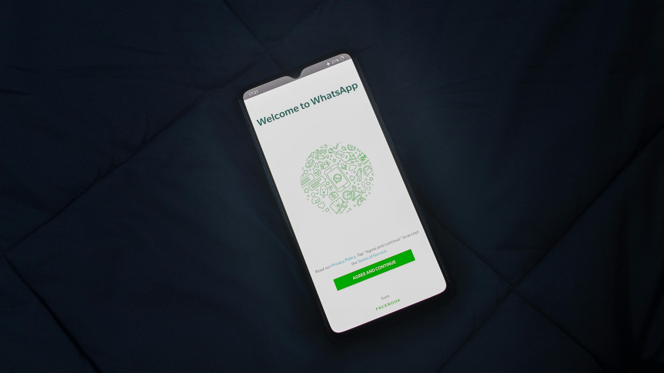 WhatsApp Business chat window showing AI agent conversation with customer on mobile phone